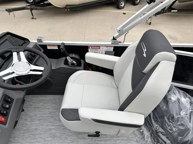 Slide: The Image of Bennington 22 SSB Swingback SPS Tri-Toon Pontoon 2025 - 24