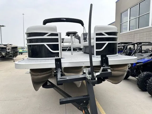 Slide: The Image of Bennington 22 SSB Swingback SPS Tri-Toon Pontoon 2025 - 3