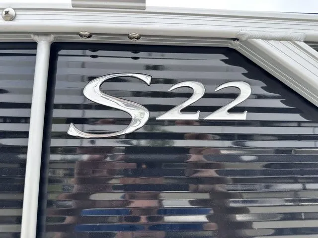 Slide: The Image of Bennington 22 SSB Swingback SPS Tri-Toon Pontoon 2025 - 7