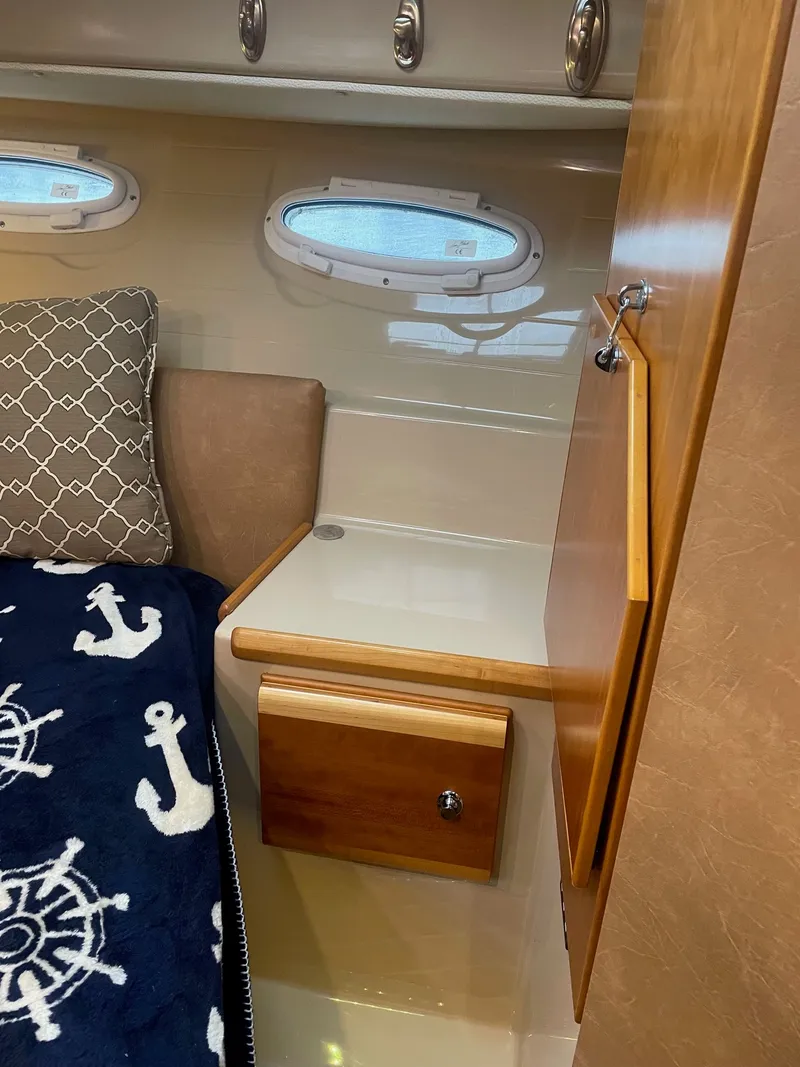 Slide: The Image of Cutwater 30 S Luxury Edition 2015 - 20