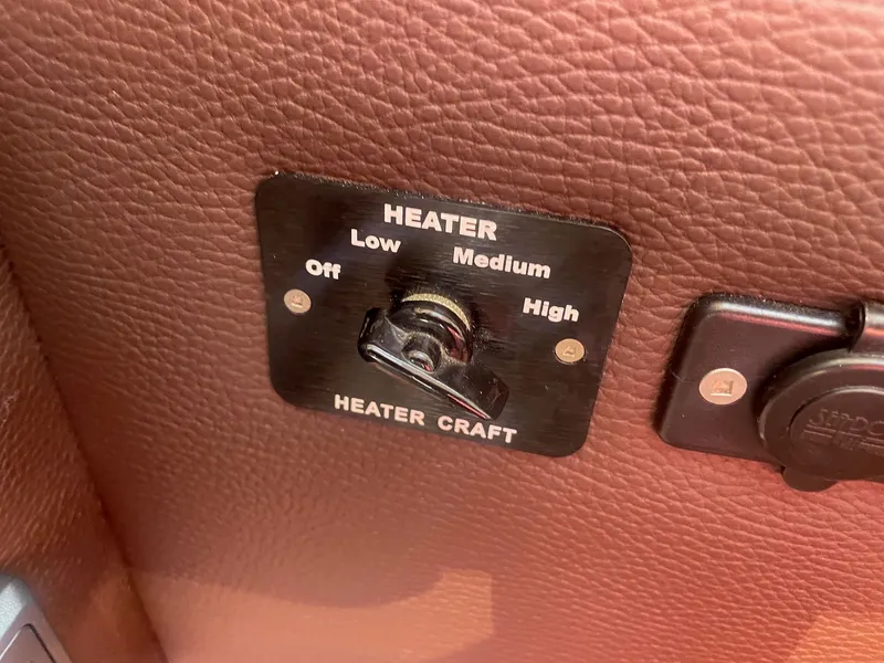 Slide: The Image of Cutwater 30 S Luxury Edition 2015 - 27