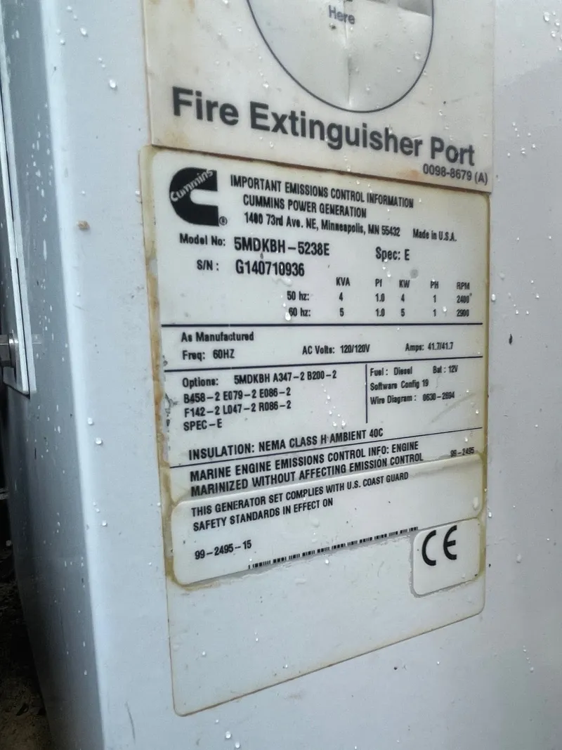 Slide: The Image of Cutwater 30 S Luxury Edition 2015 - 29