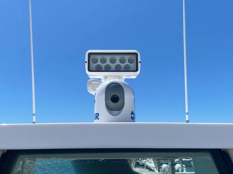 Slide: The Image of 2019 Tiara Sport 34 LX - 35