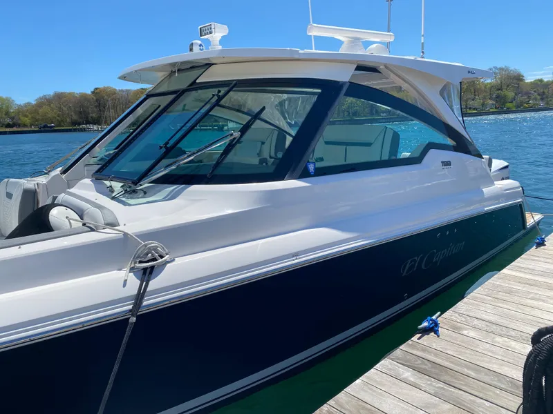 Slide: The Image of 2019 Tiara Sport 34 LX - 12