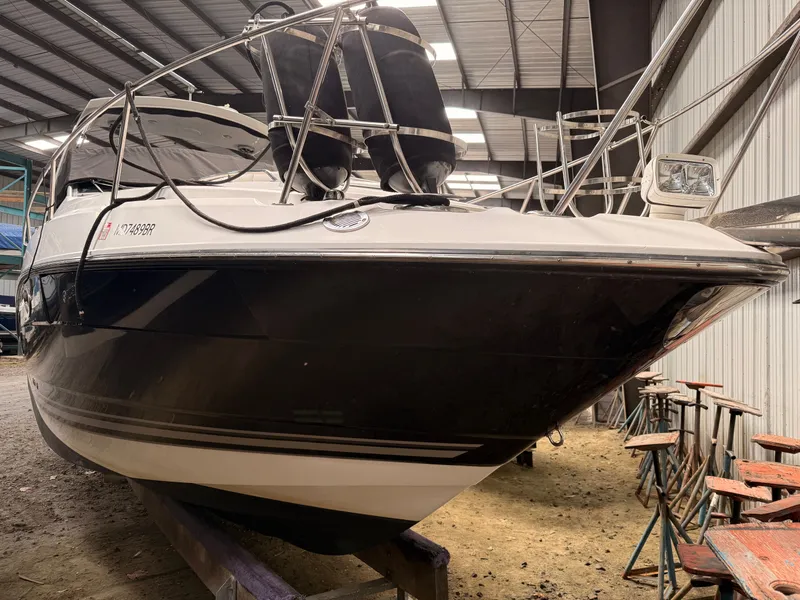 Slide: The Image of Monterey 295 Sport Yacht 2018 - 10