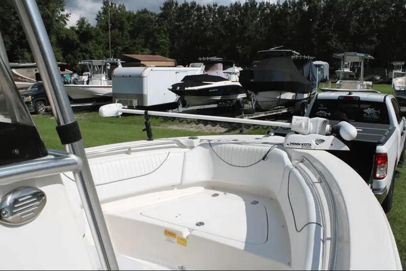 Slide: The Image of NauticStar 2000 XS Offshore 2014 - 12