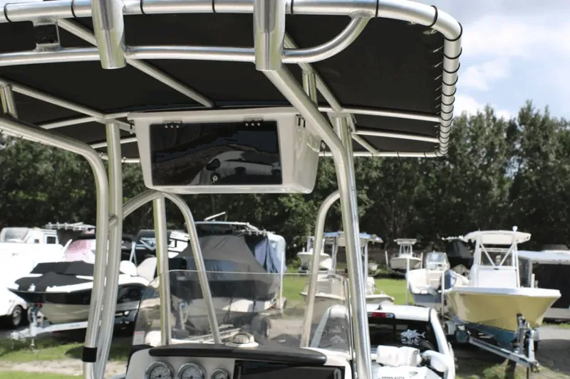 Slide: The Image of NauticStar 2000 XS Offshore 2014 - 13