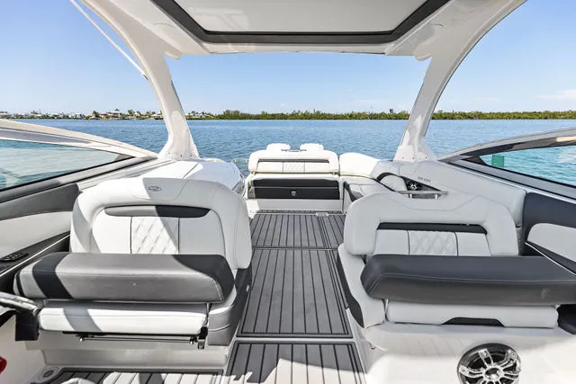 Slide: The Image of Regal 33 OBX 2022 - 28