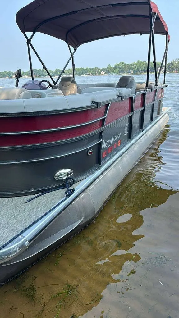 Slide: The Image of Misty Harbor B-2285CU 2017 - 4