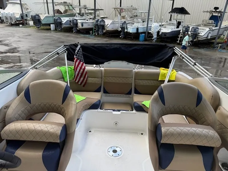 Slide: The Image of Hurricane SunDeck 2486 OB 2019 - 13