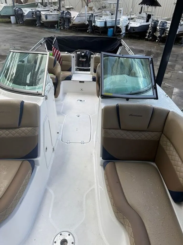 Slide: The Image of Hurricane SunDeck 2486 OB 2019 - 16