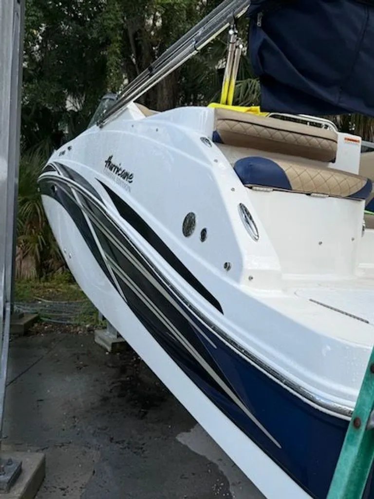 Slide: The Image of Hurricane SunDeck 2486 OB 2019 - 3