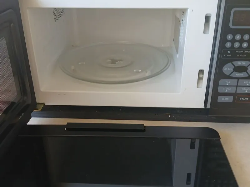 Slide: The Image of Bayliner 245 2004 - 10