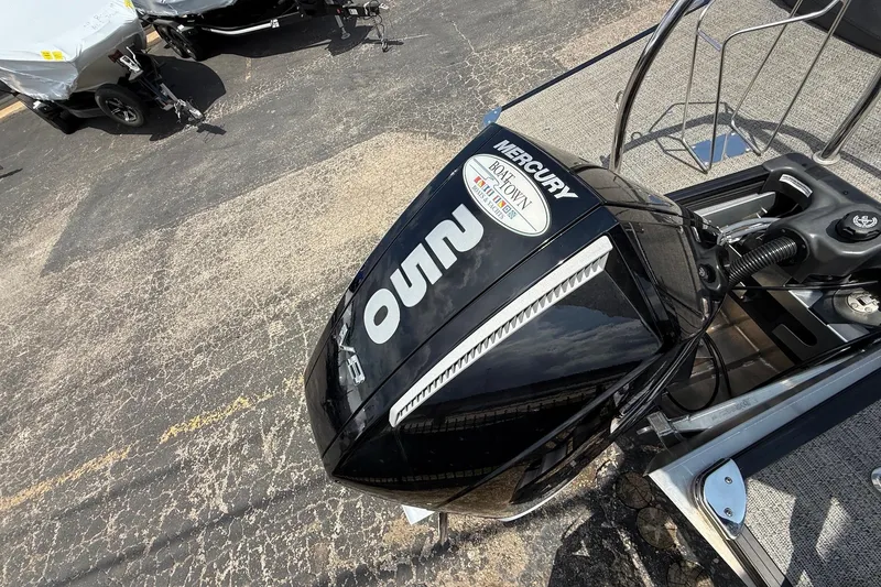 Slide: The Image of 2024 Barletta CORSA 23QSS with Mercury outboard engine on display. - 16