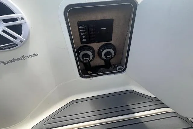 Slide: The Image of Control panel on a 2000 Sea Ray 270 Sundancer boat with Rockford Fosgate speaker. - 7