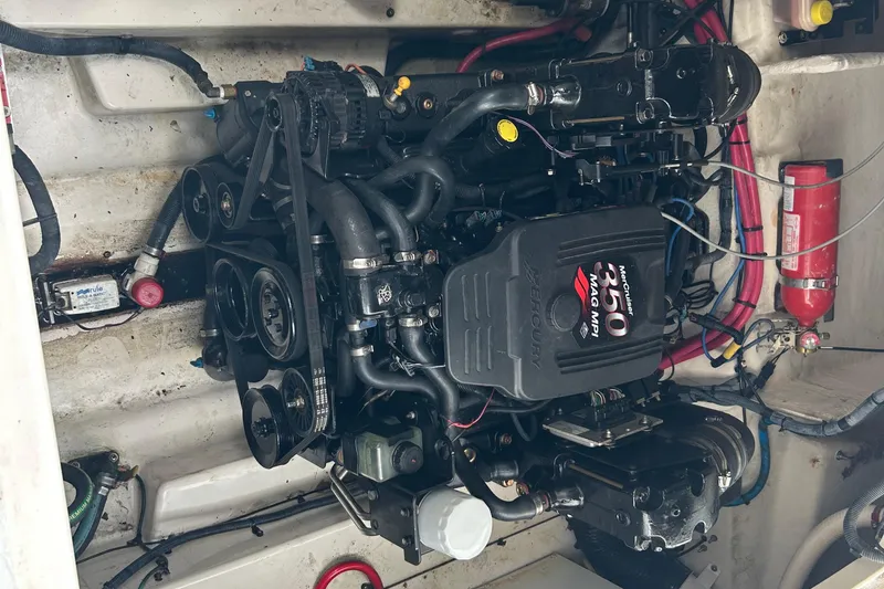 Slide: The Image of Engine compartment of a 2005 Sea Ray 260 Sundancer with MerCruiser 350 MAG MPI engine. - 26