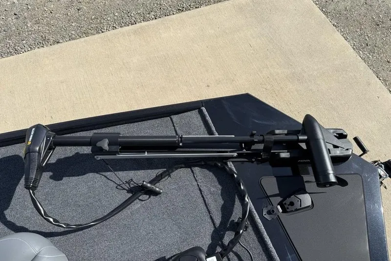 Slide: The Image of 2026 Tracker BASS TRACKER® Classic XL boat with trolling motor on deck. - 3