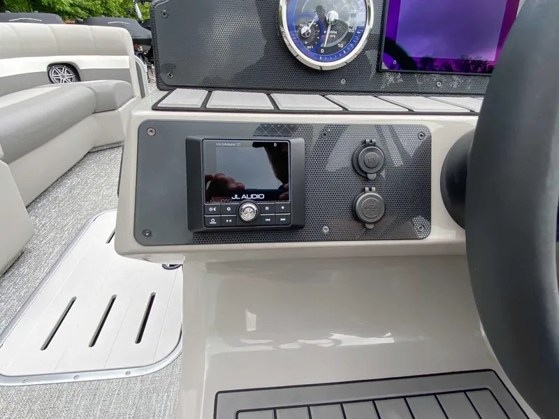 Slide: The Image of Premier 250 SunSation RF 2024 - 16