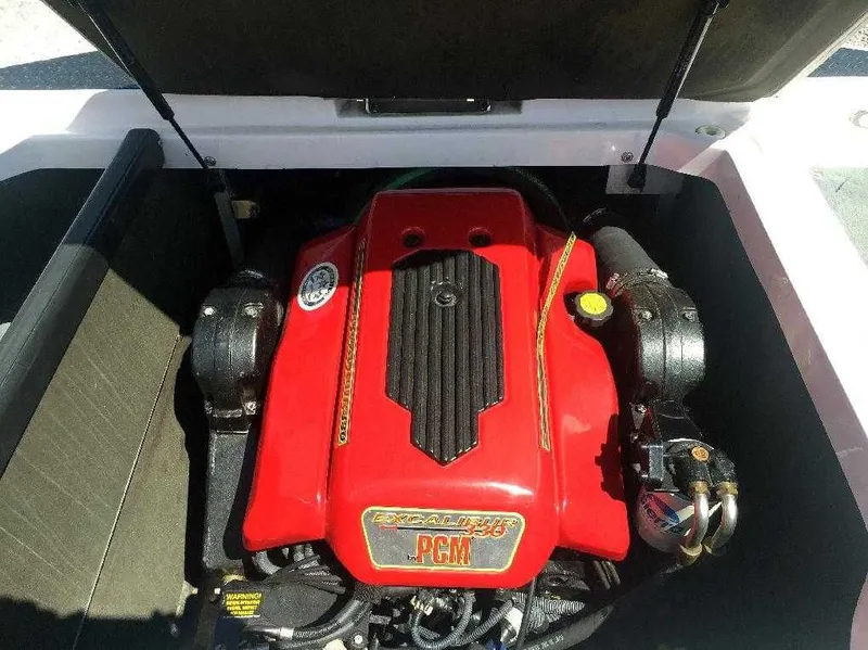 Slide: The Image of Correct Craft Super Air Nautique SV211 2005 - 5