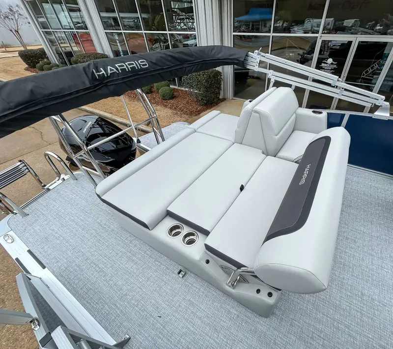 Slide: The Image of Harris Cruiser 210 SLDH 2025 - 20