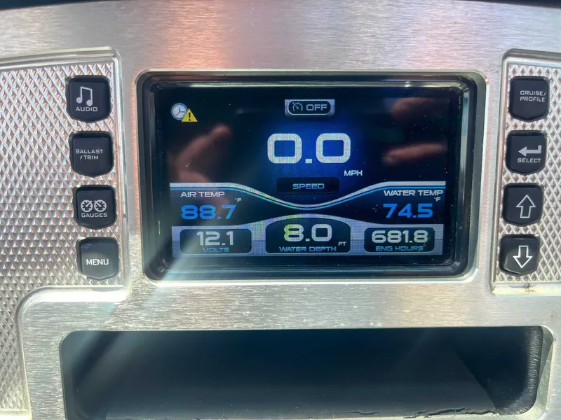 Slide: The Image of MasterCraft X10 2014 - 17