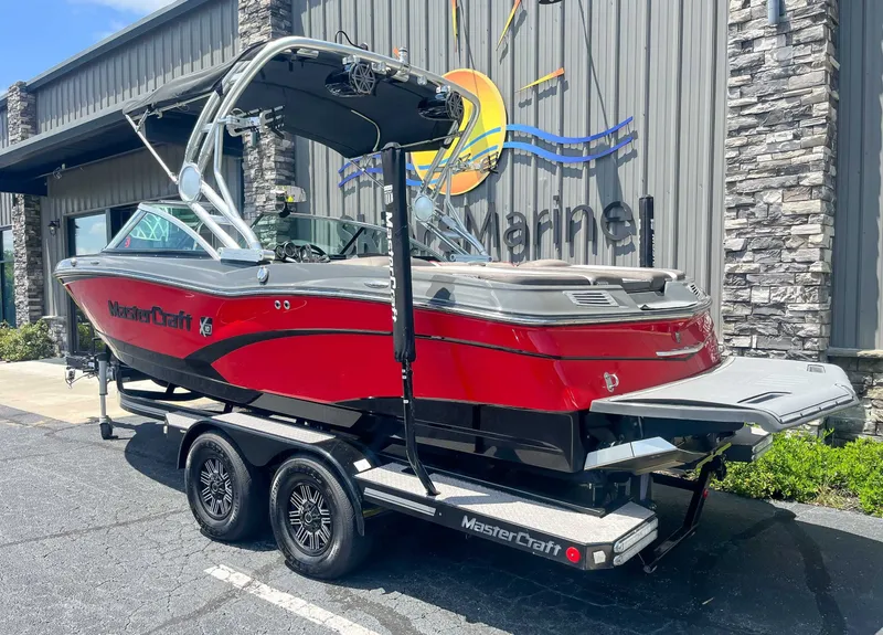 Slide: The Image of MasterCraft X10 2014 - 6