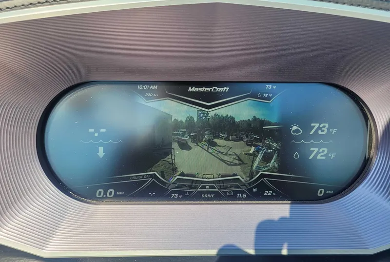 Slide: The Image of MasterCraft X26 2020 - 19