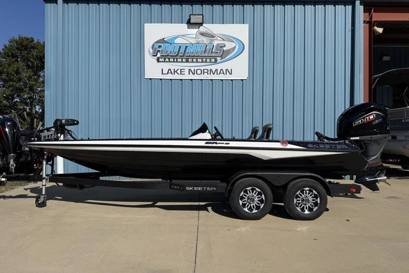 The Image of 2026 Skeeter ZXR20 SE boat at Foothills Marine Center, Lake Norman. - 2