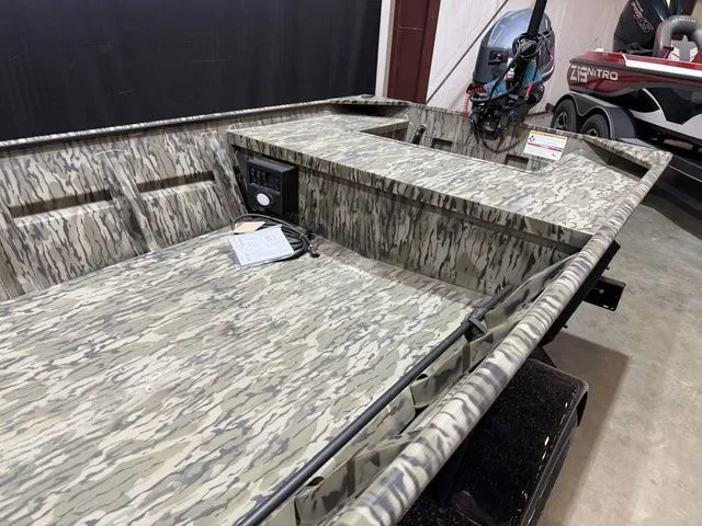 Slide: The Image of SeaArk MV Jon 1648 Special W/Yamaha 25 2026 - 9