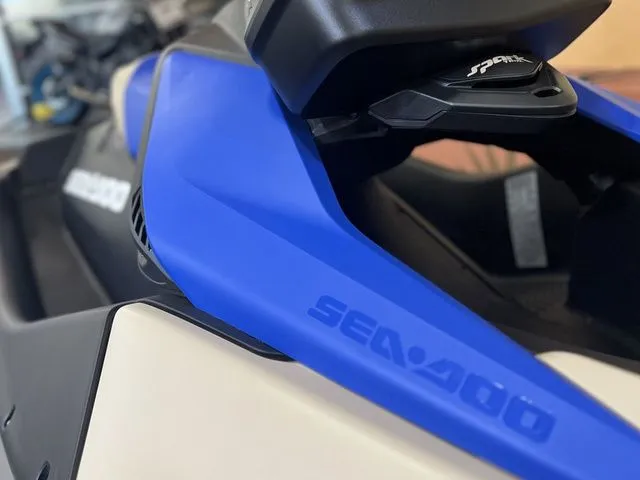 Slide: The Image of Sea-Doo Sparktrixx 2025 - 11