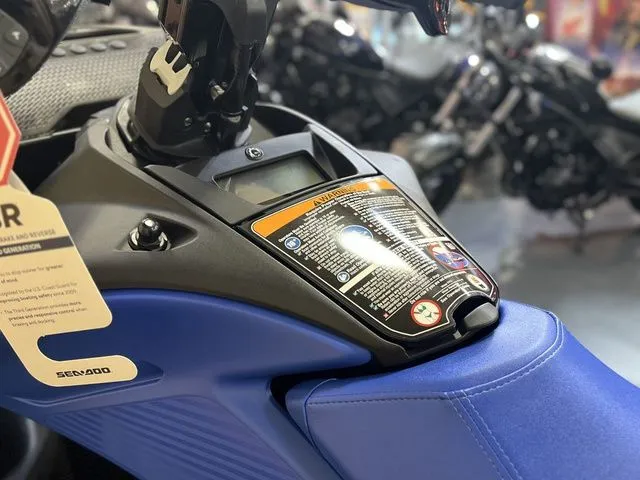 Slide: The Image of Sea-Doo Sparktrixx 2025 - 16