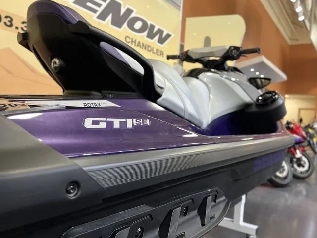 Slide: The Image of Sea-Doo GTI 2025 - 12