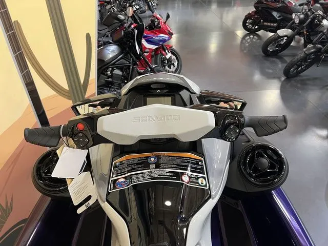 Slide: The Image of Sea-Doo GTI 2025 - 6