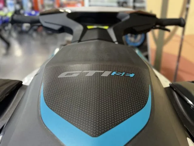 Slide: The Image of Sea-Doo GTI 2025 - 12