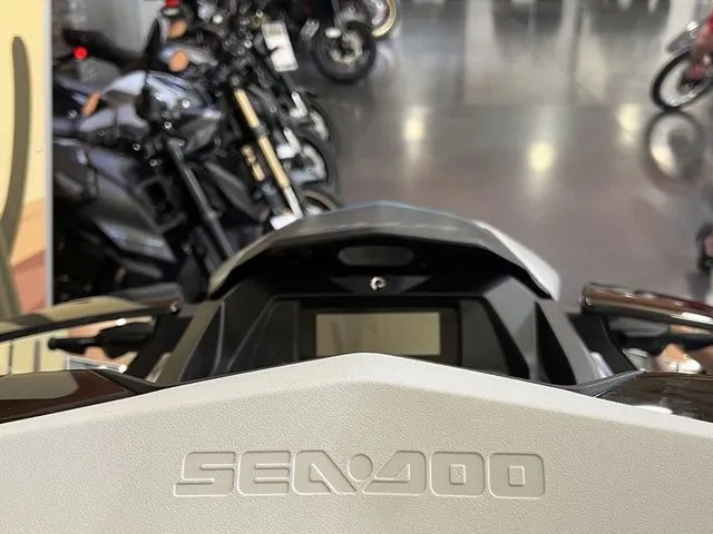 Slide: The Image of Sea-Doo GTI 2025 - 8