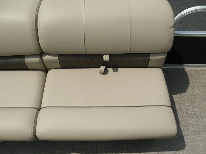Slide: The Image of Beige seating on 2023 Sun Tracker Sportfish™ 24 XP3 boat, featuring comfortable upholstery. - 28