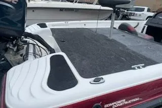 Slide: The Image of 2000 Javelin 20 Renegade boat with composite construction, rear deck view. - 18