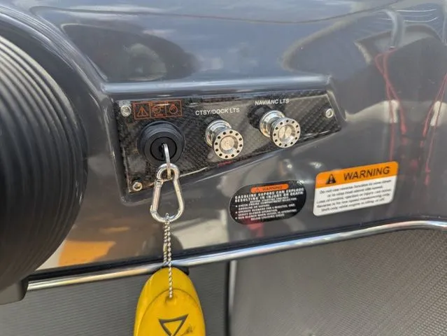 Slide: The Image of Glastron GTS 187 2016 - 10