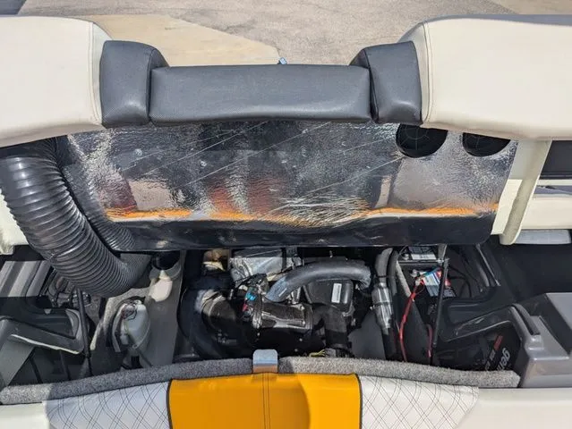 Slide: The Image of Glastron GTS 187 2016 - 16