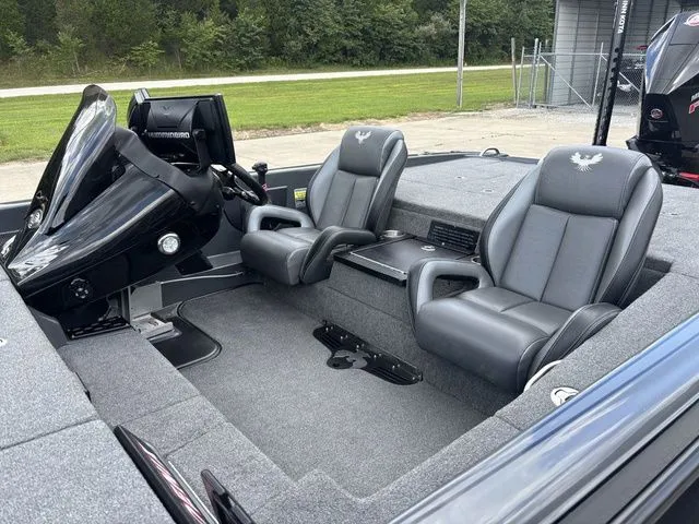 Slide: The Image of Phoenix Bass Boat 921 ELITE 2021 - 12