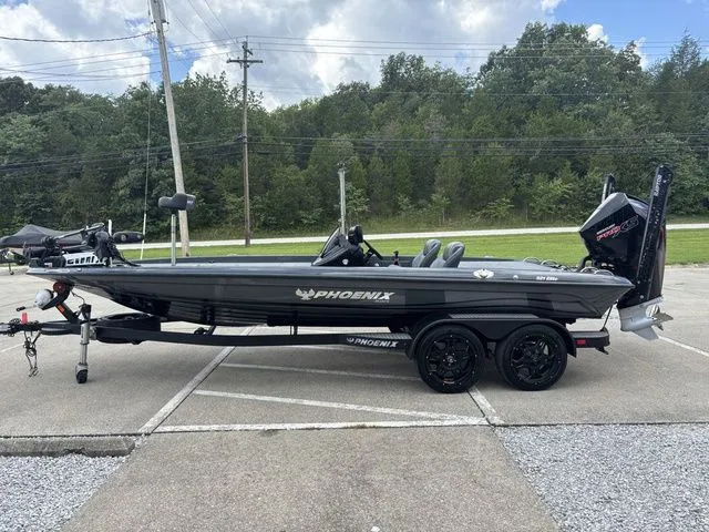 Slide: The Image of Phoenix Bass Boat 921 ELITE 2021 - 15