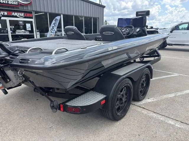 Slide: The Image of Phoenix Bass Boat 921 ELITE 2021 - 3