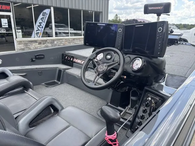 Slide: The Image of Phoenix Bass Boat 921 ELITE 2021 - 6