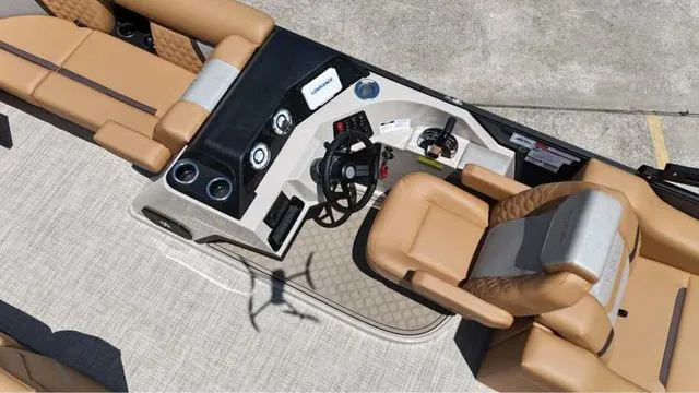 Slide: The Image of Crest Conquest 215 Tritoon 2026 - 3