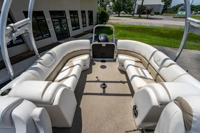 Slide: The Image of Lowe X Series X250 2013 - 11