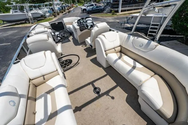 Slide: The Image of Lowe X Series X250 2013 - 14