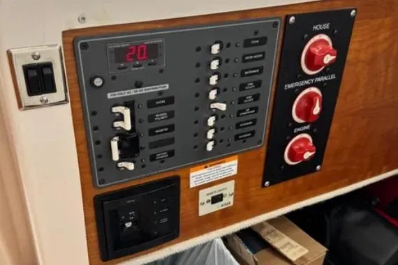 Slide: The Image of Electrical control panel on a 2019 Cutwater C-24 Coupe boat. - 36