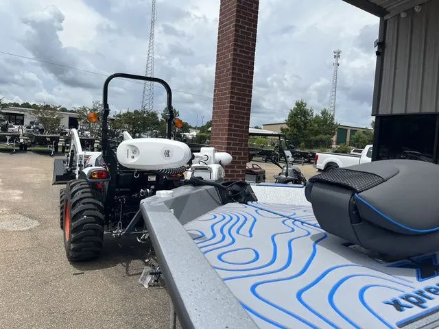 Slide: The Image of Xpress H24B 2025 - 8