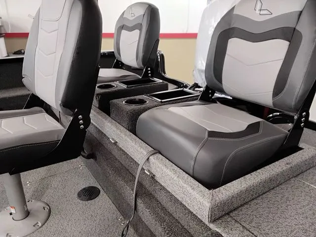 Slide: The Image of Lowe FM1775SC 2026 - 7