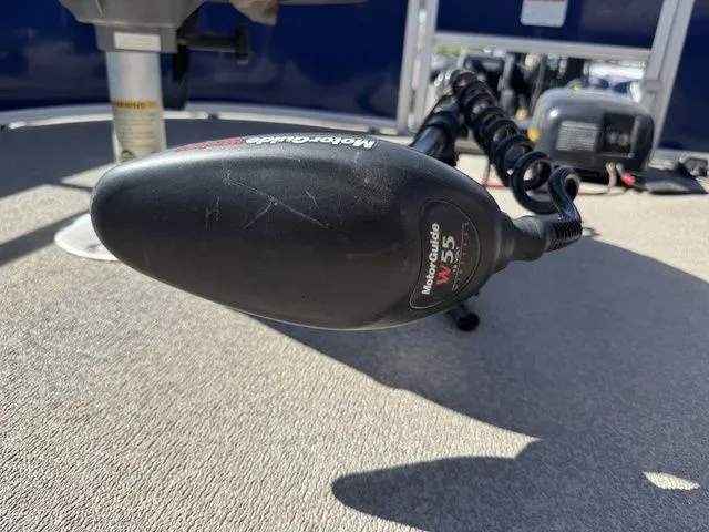 Slide: The Image of Sun Tracker Fishin' Barge 20 DLX 2017 - 25